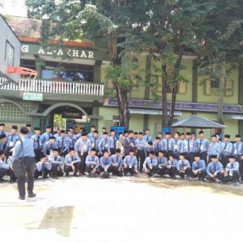 Studi Banding Ke Gontor