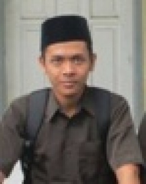 Asep Lutfhi Azhari, S.PdI.