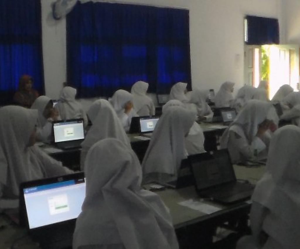 Pelaksanaan UNBK SMA 2016